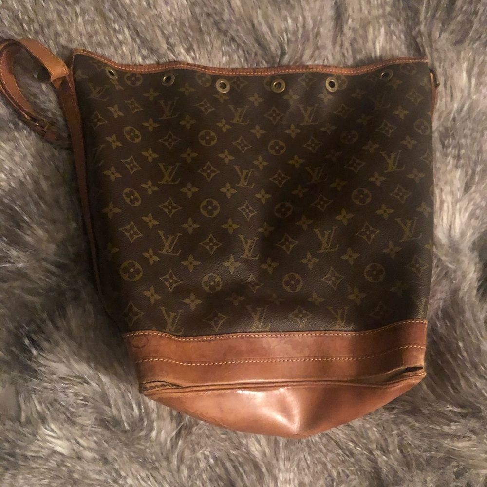 Authentic LV GM Noe